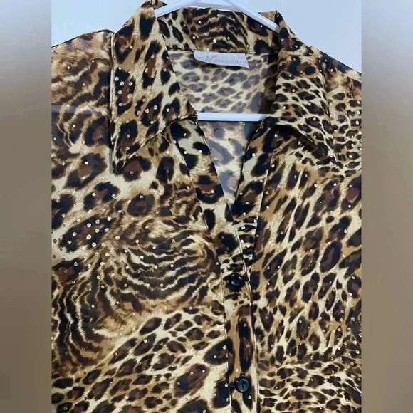 Dressbarn women  leopard 3/4 bell sleeves brown lightweight animal print blouse - Picture 3 of 9